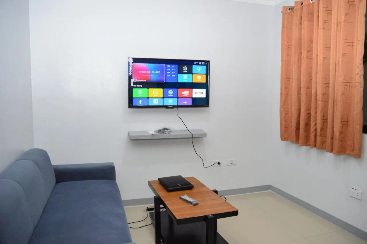 Elti Condotel By Bluebookers Angeles 3*,
